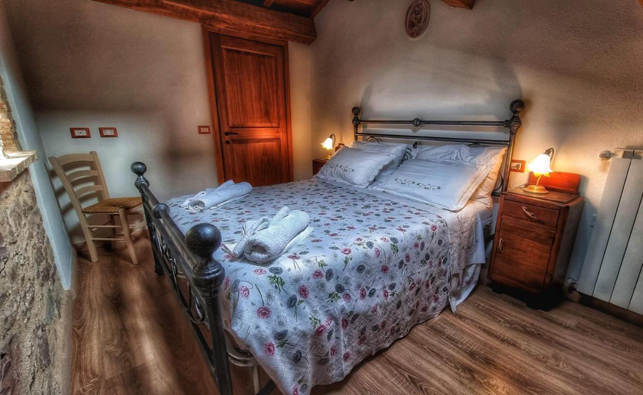 La Scuola Del Castello Localita San Giovanni Spello Kültér fotó